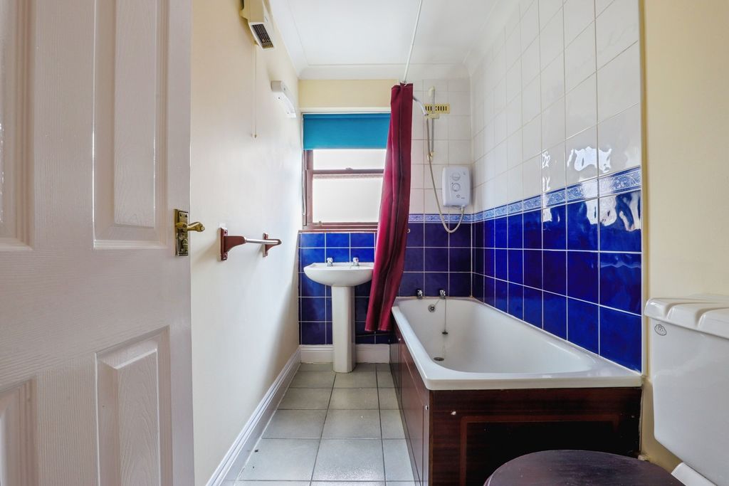Property photo 3 of 9 Pbox-Img.Jpg