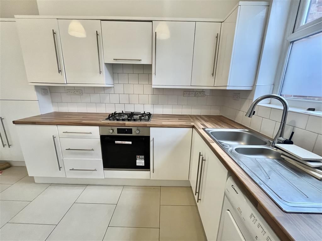 Property photo 2 of 14 Image