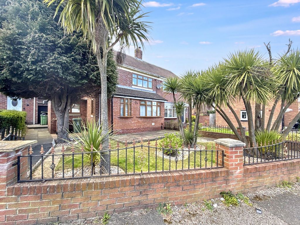 Property photo 2 of 14