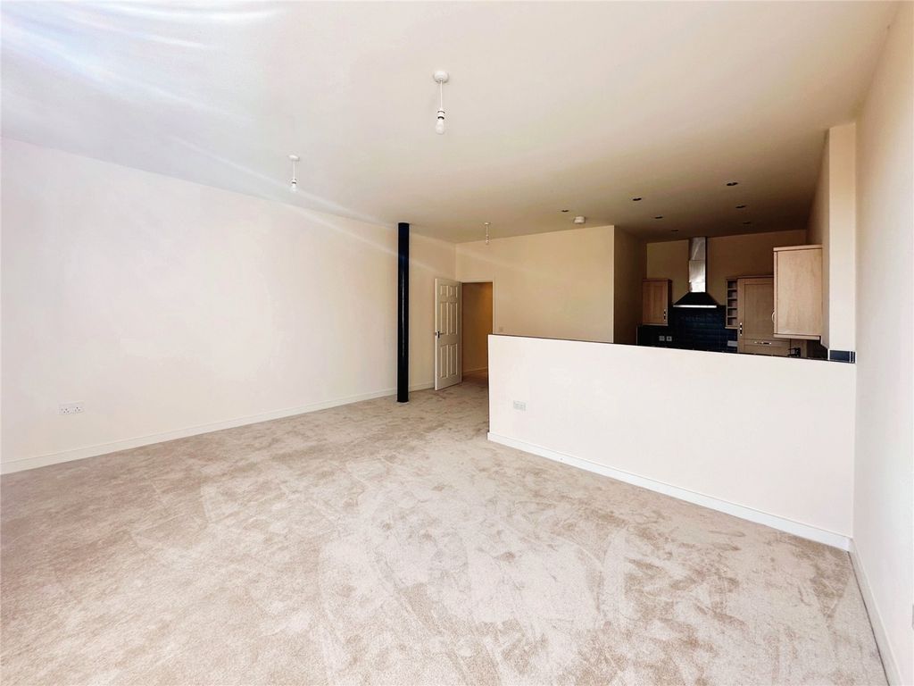 Property photo 2 of 10 Living Room