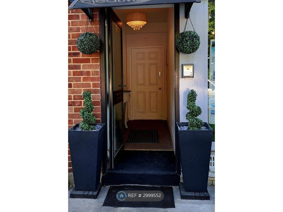 Property photo 2 of 3