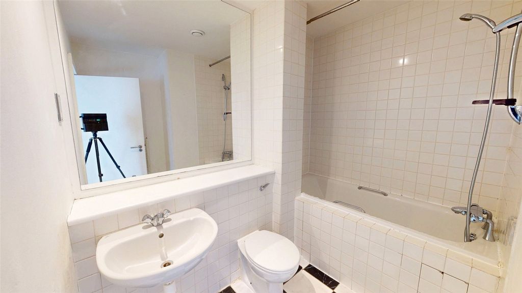 Property photo 3 of 8 Picture No. 08