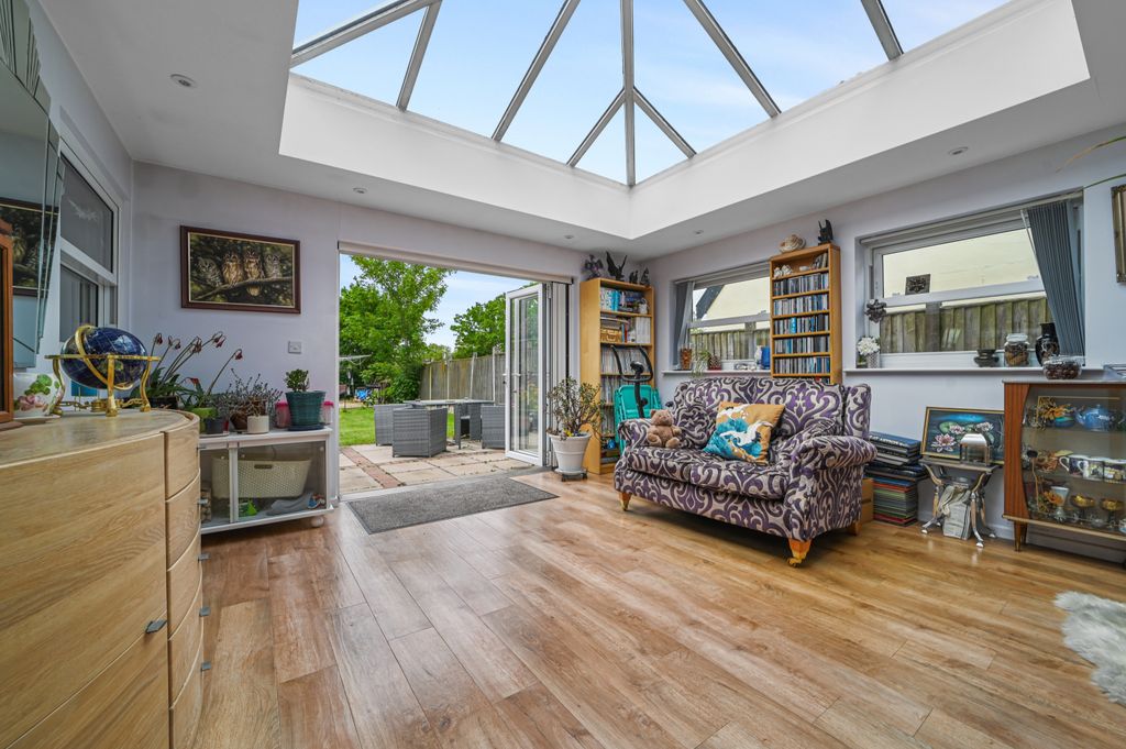 Property photo 2 of 43 Ht-Ja-Mulberrys-12