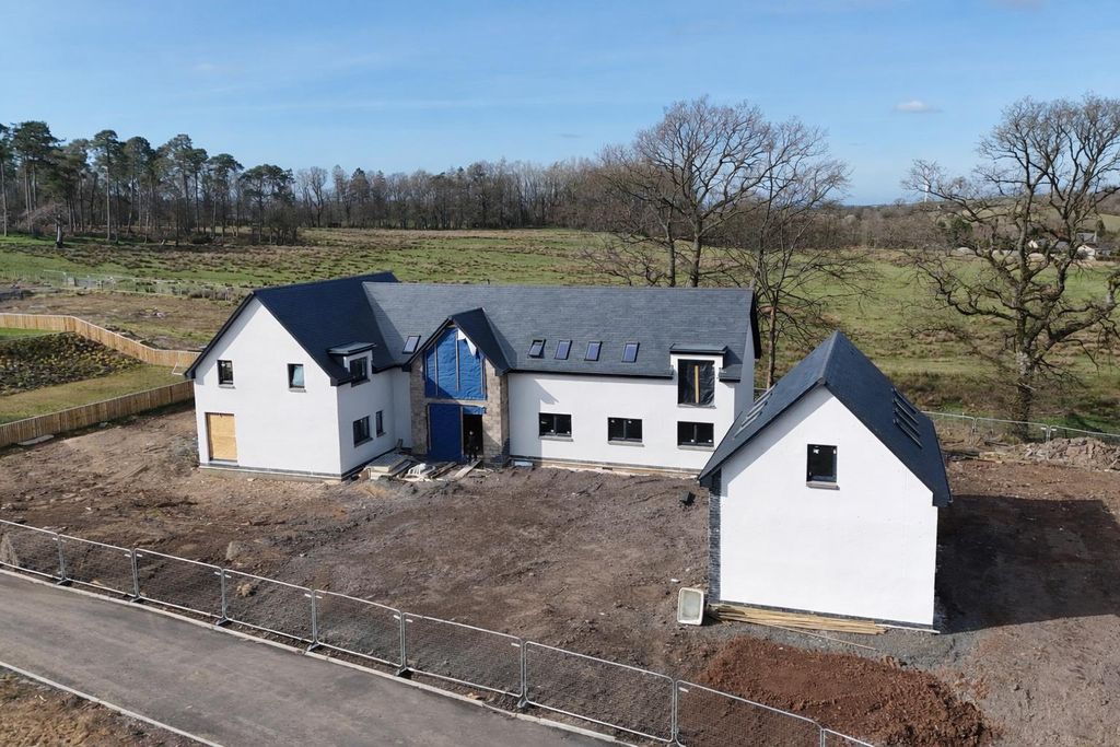 Property photo 1 of 33 External