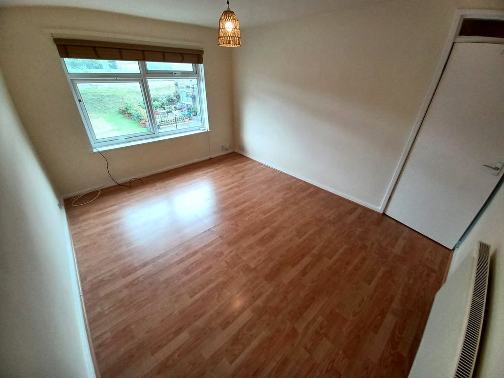 Property photo 3 of 9 Picture No. 04