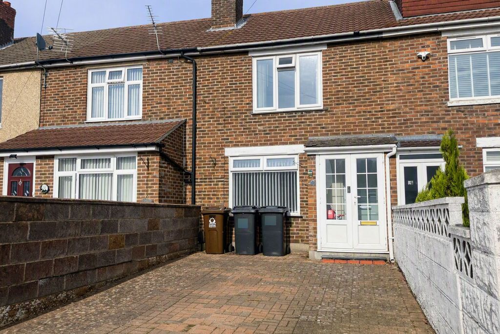 Property photo 1 of 12 Front