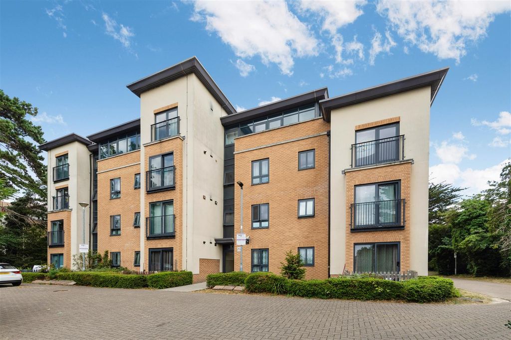 Property photo 1 of 12 Pampisford Road, 248, 21-47.Jpg