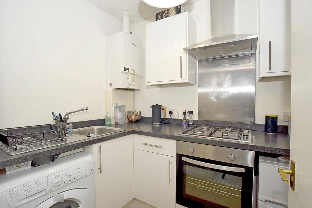 Property photo 2 of 11 Photo 1