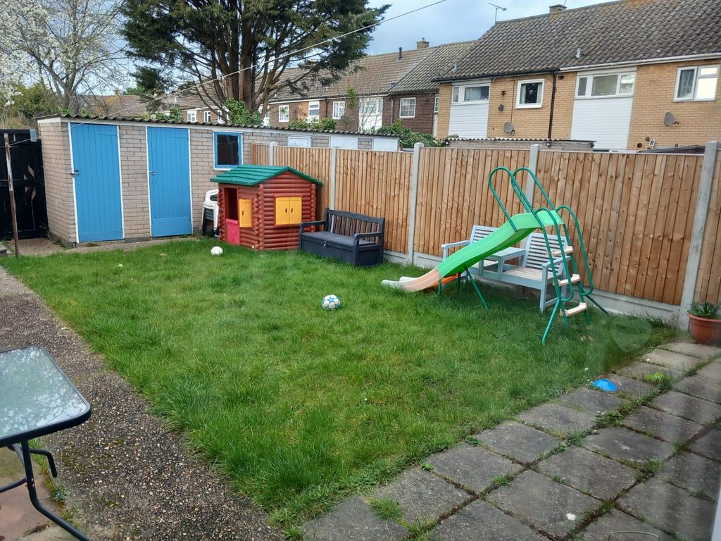 Property photo 1 of 2