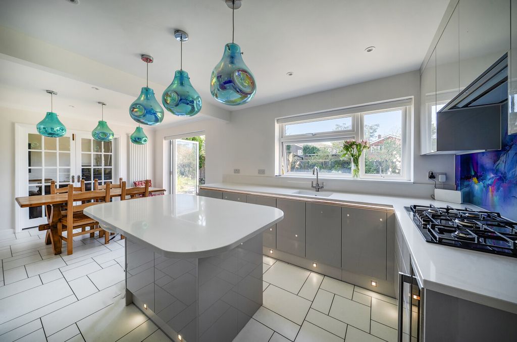 Property photo 2 of 22 1426058-9-69Bbe3B...