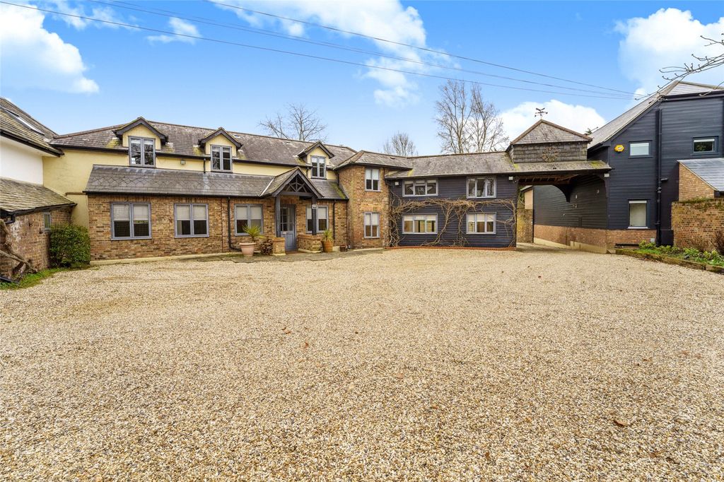 Property photo 1 of 57 Picture No. 25