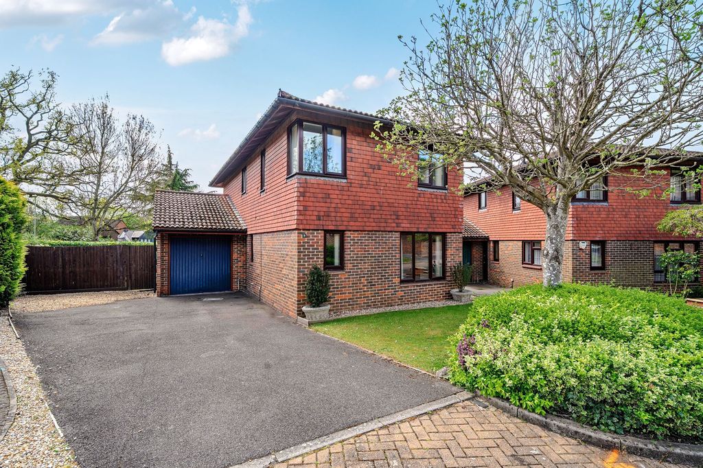 Property photo 1 of 18
