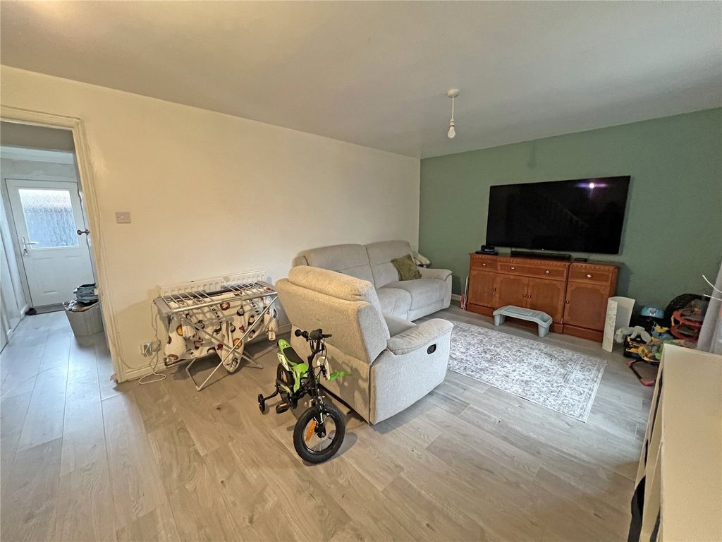 Property photo 3 of 9 Picture No. 07