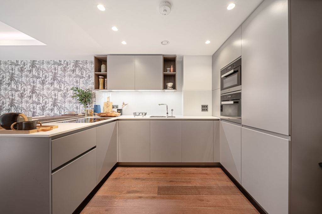 Property photo 2 of 11 Paddington Gardens-19.Jpg