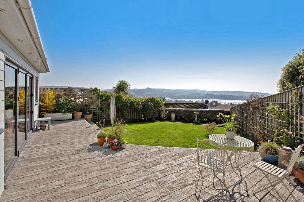 Property photo 3 of 26