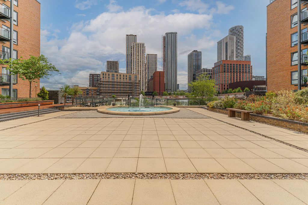 Property photo 3 of 11