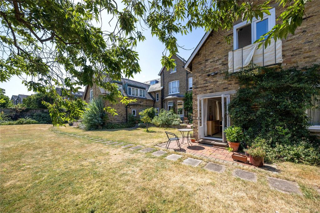 Property photo 2 of 10 Picture No. 24