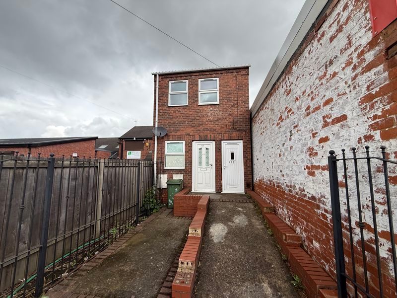 Property photo 1 of 10 Frontal