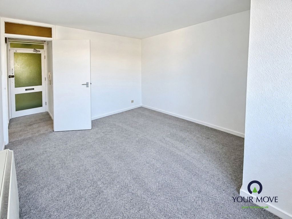 Property photo 3 of 7 Pbox-Img.Png