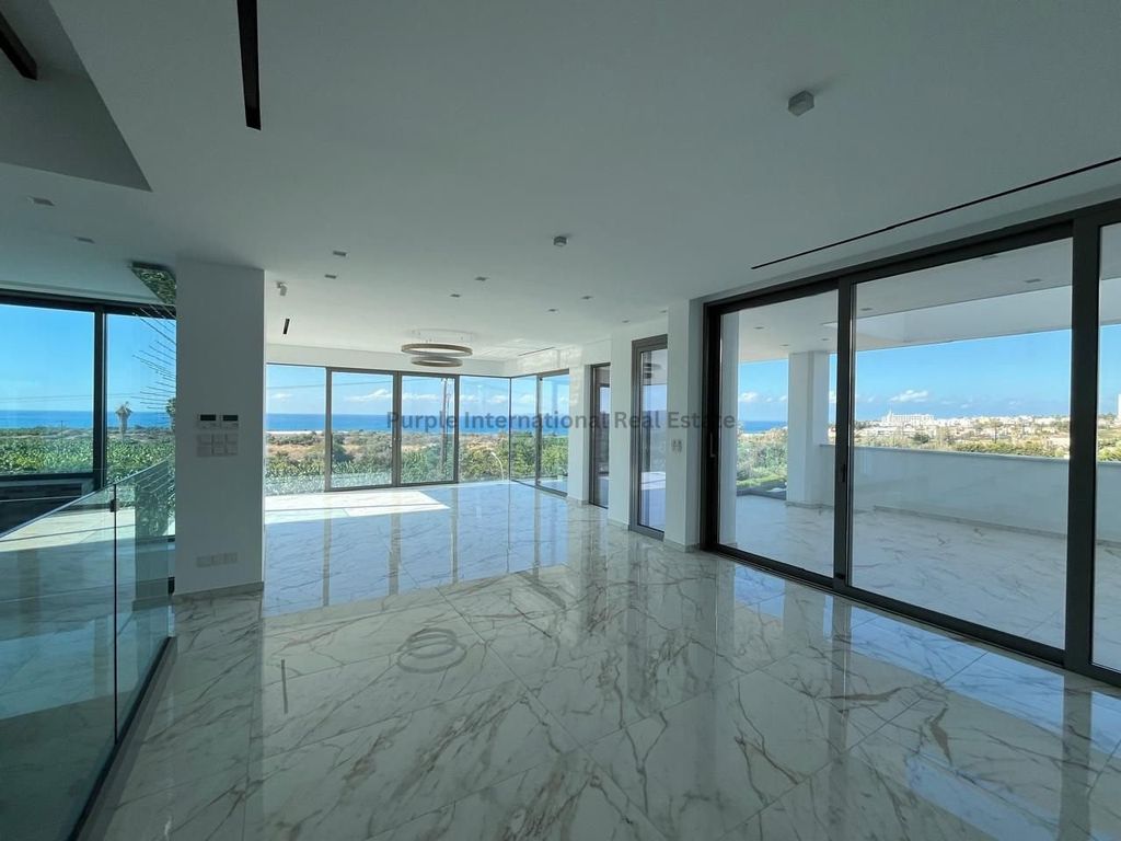 Property photo 2 of 45