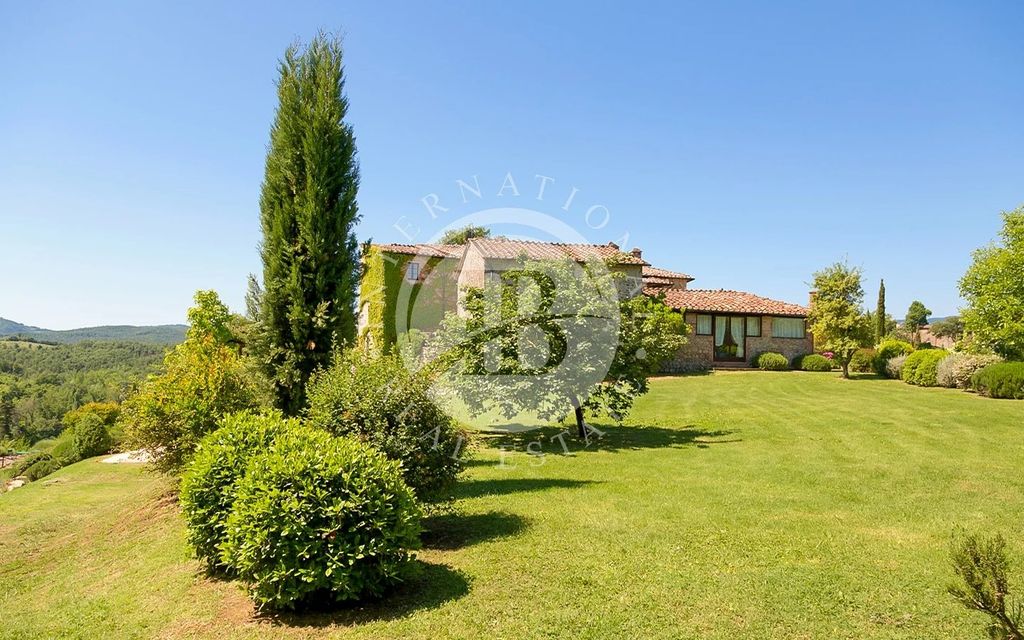 Property photo 2 of 26