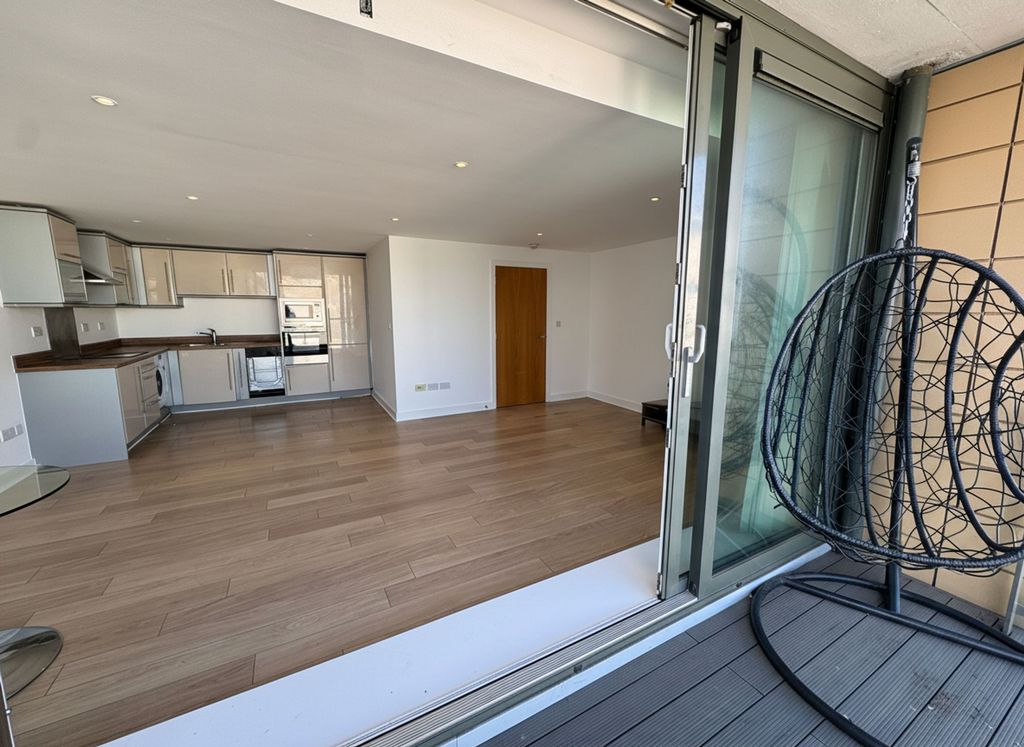 Property photo 2 of 21