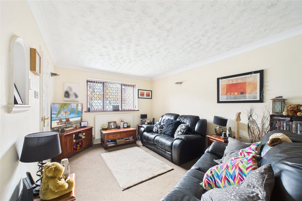 Property photo 2 of 8 Picture No. 05