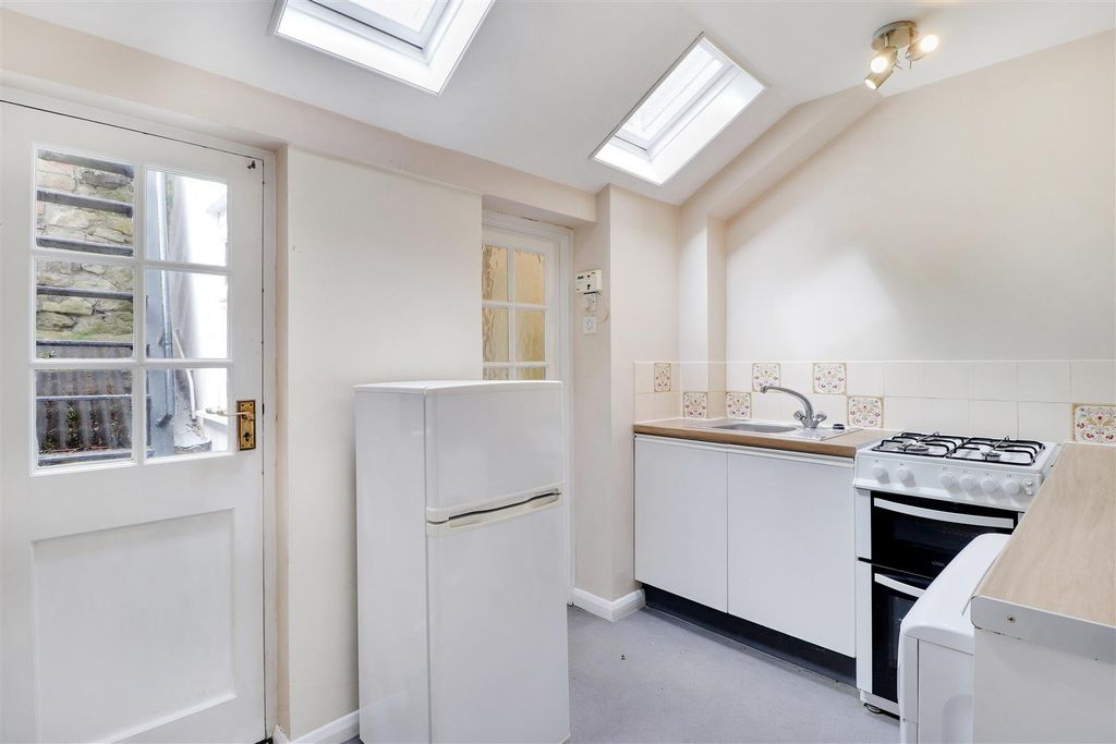 Property photo 3 of 15 Kitchen