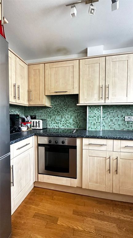 Property photo 2 of 10 Picture No. 02