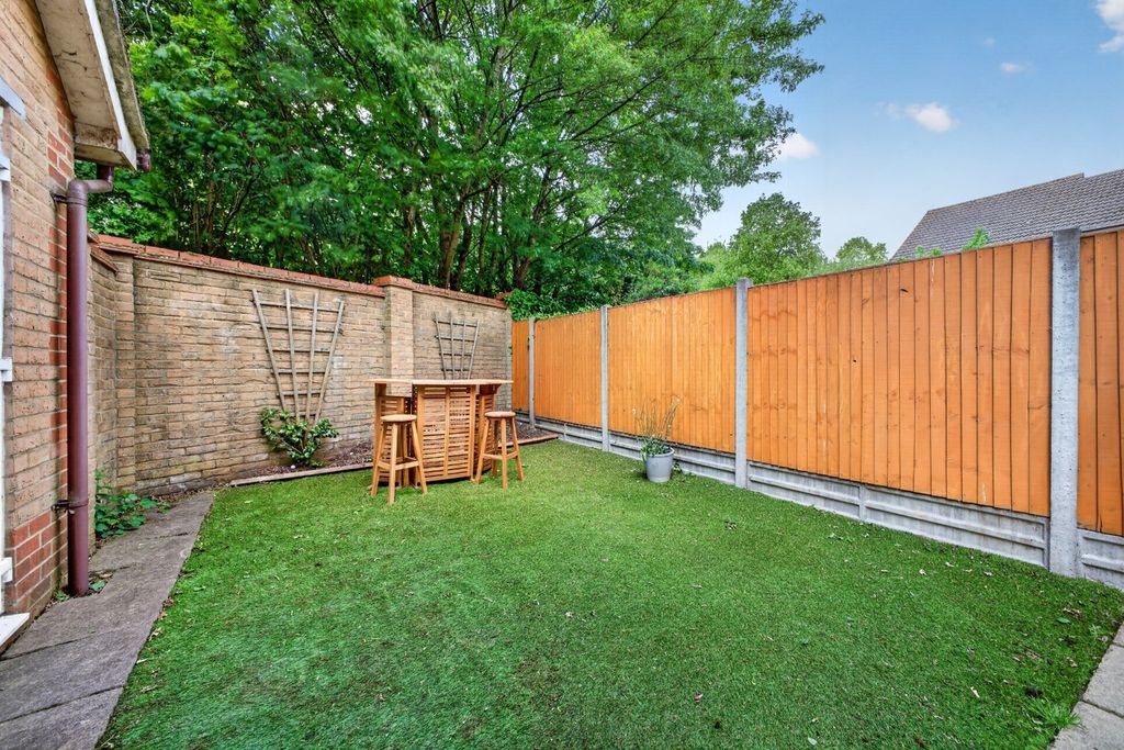 Property photo 3 of 23 5160702