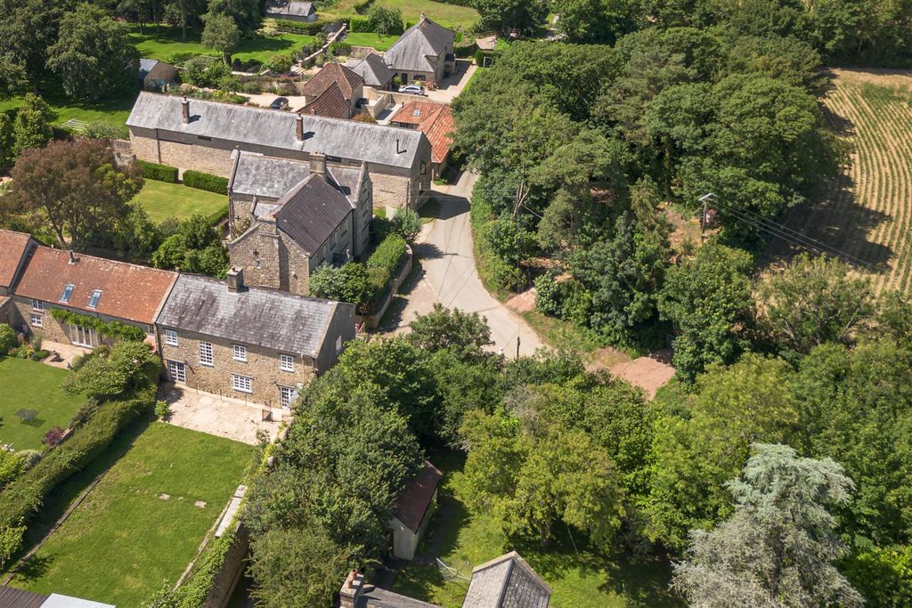 Property photo 3 of 21 Drone