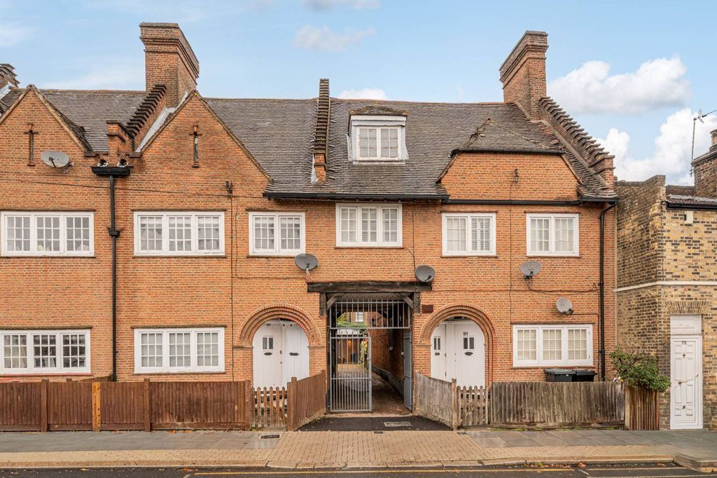 Property photo 1 of 26