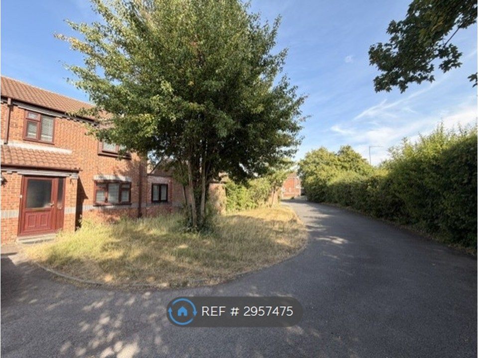 Property photo 3 of 12