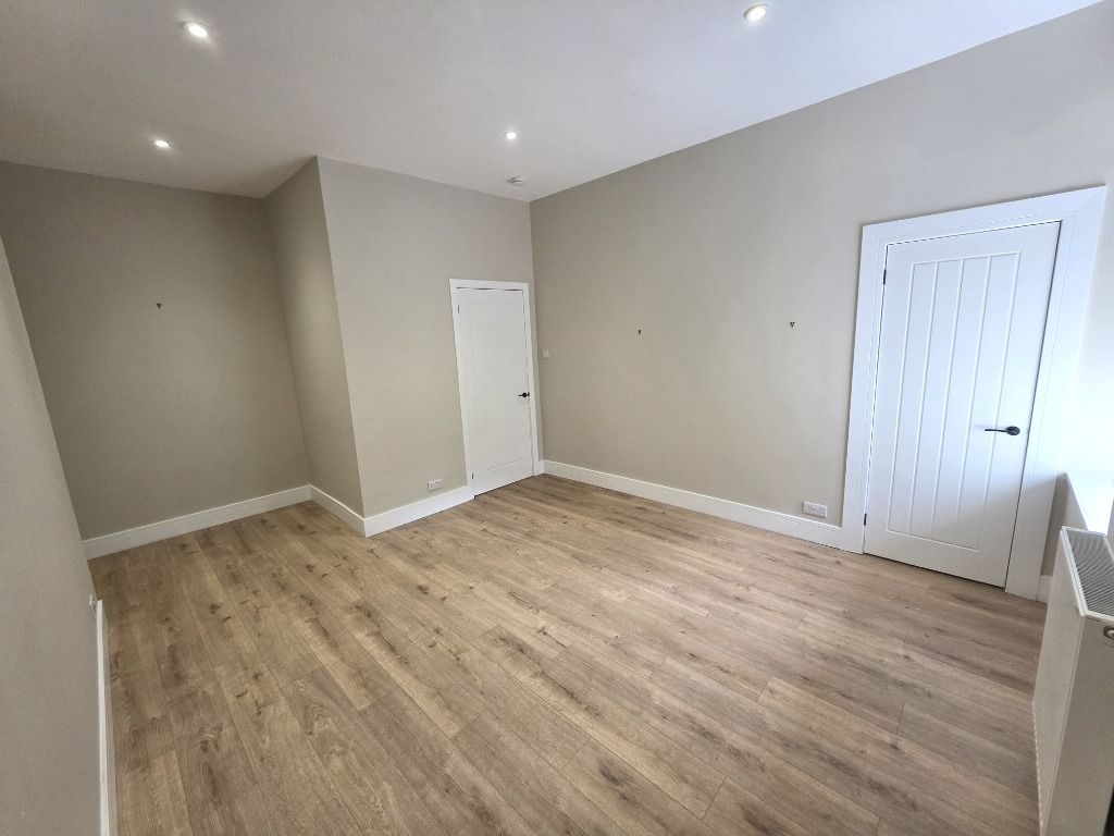 Property photo 3 of 14 Photo 3