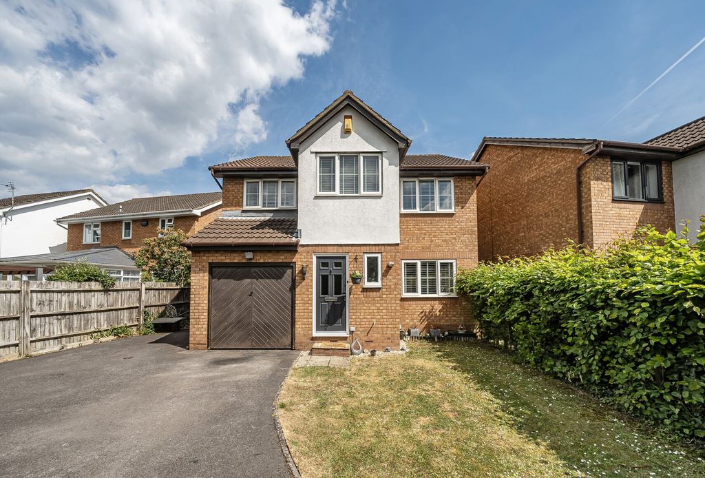 Property photo 1 of 13 1298482-2-68307E7...