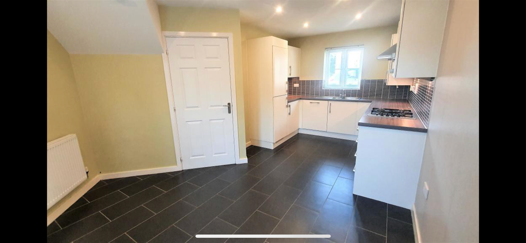 Property photo 2 of 19 Photo 1