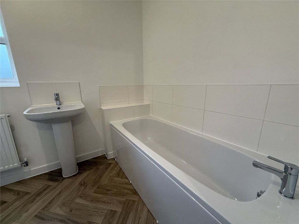 Property photo 3 of 10 Picture No. 05