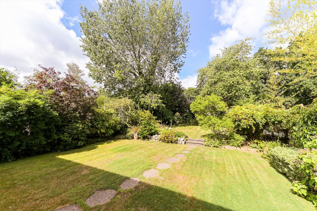 Property photo 2 of 25 Image