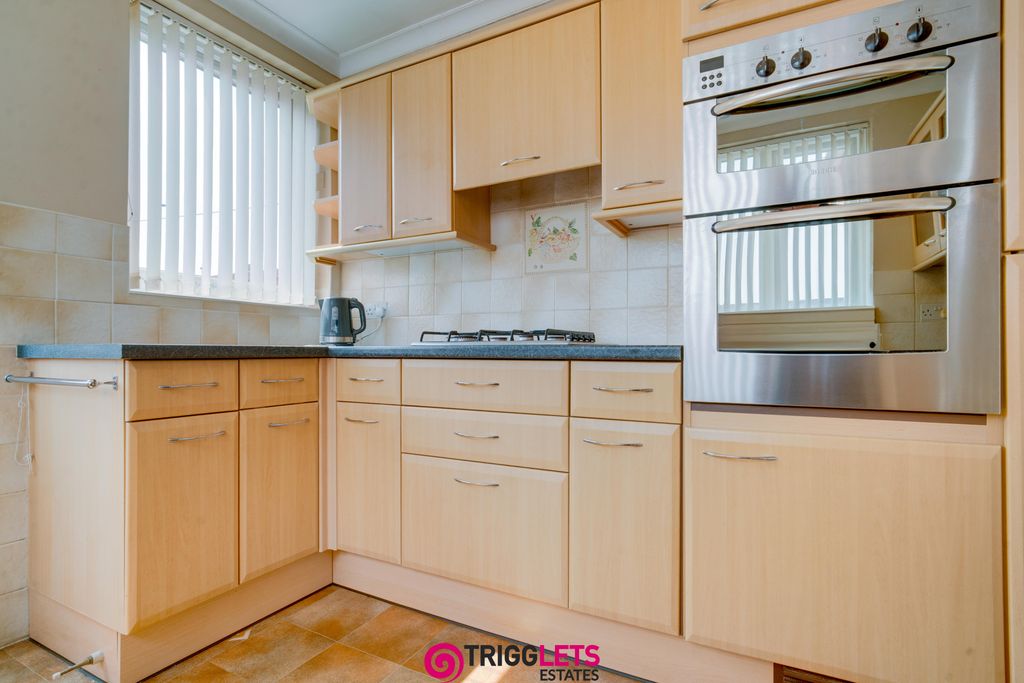 Property photo 3 of 22