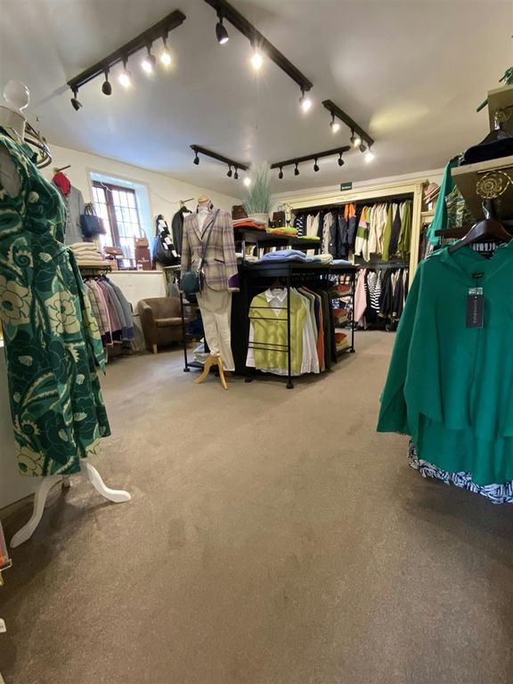 Property photo 2 of 9 9.Jpeg