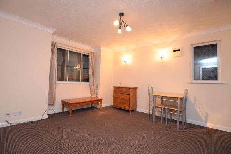 Property photo 1 of 5 Photo 3