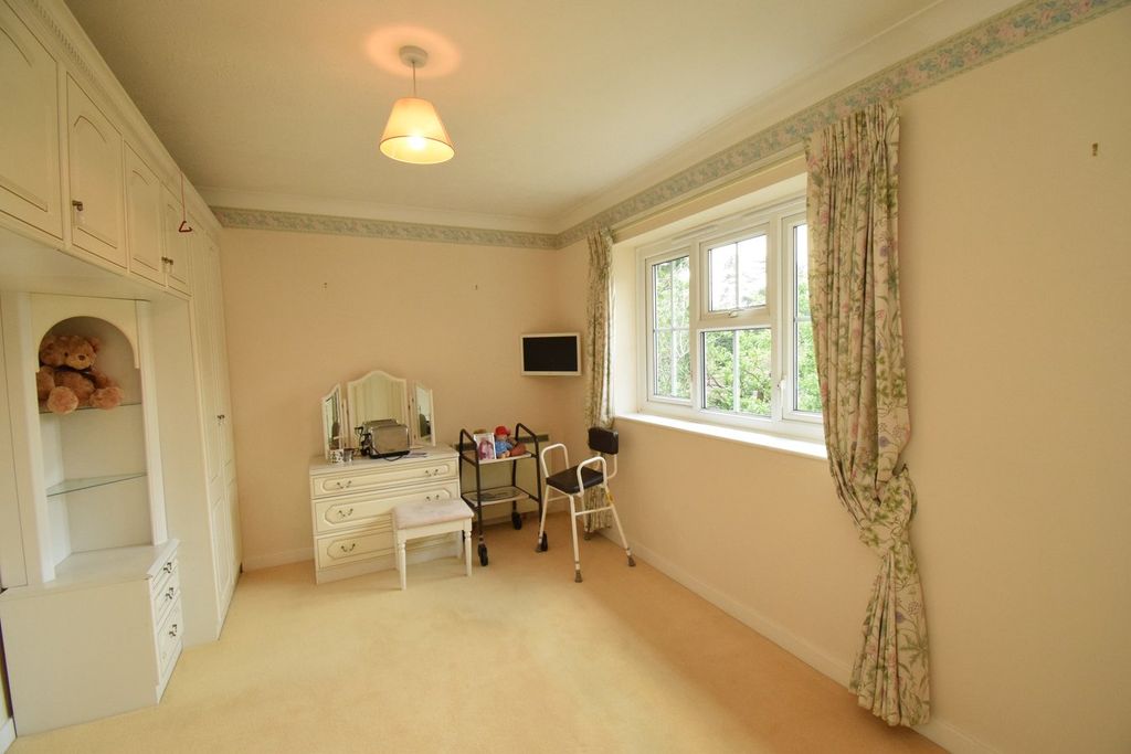 Property photo 3 of 7