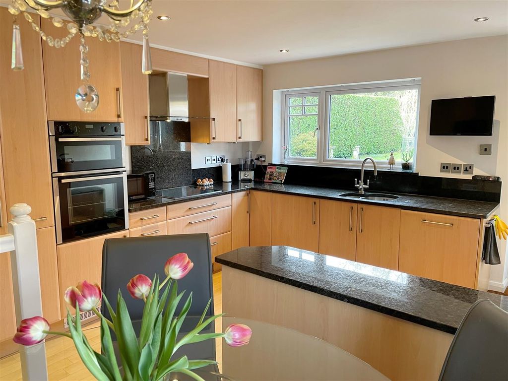 Property photo 3 of 38 Kitch 1.Jpg