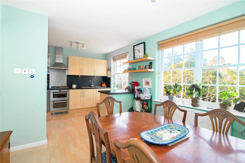 Property photo 3 of 16 Picture No. 03