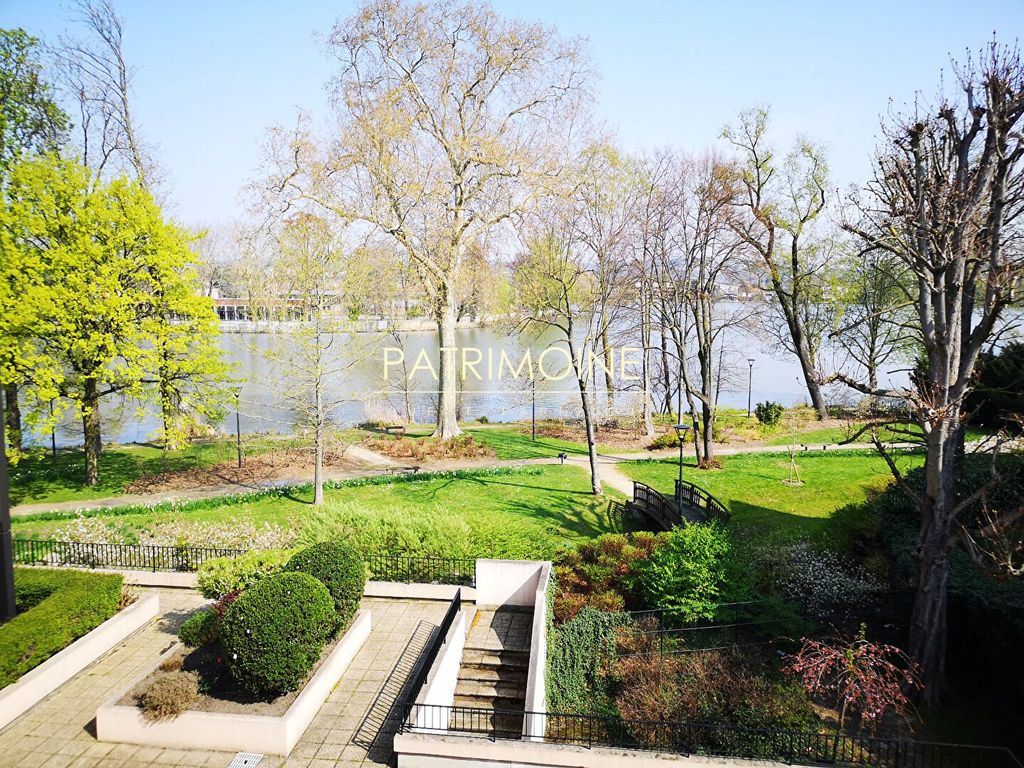 Property photo 1 of 15 Apartment In Enghien-Les-Bains By The Lake, 4 Rooms, 95 m2