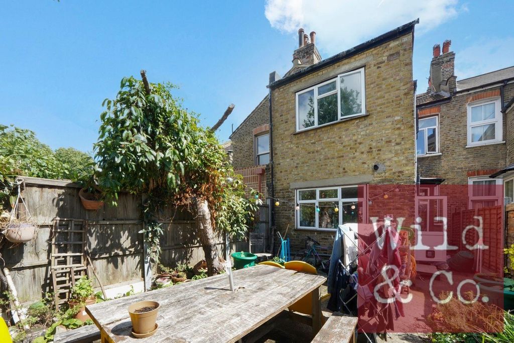 Property photo 3 of 24 Millfields Road - Cyzeq16Cfcwbsbz2F771.Jpg