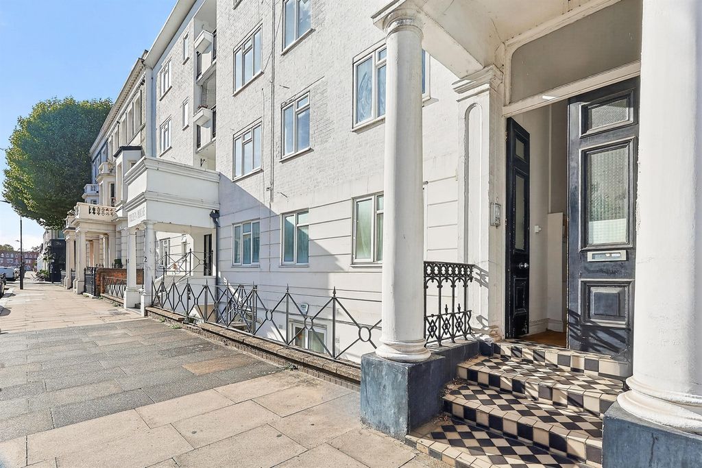 Property photo 1 of 8