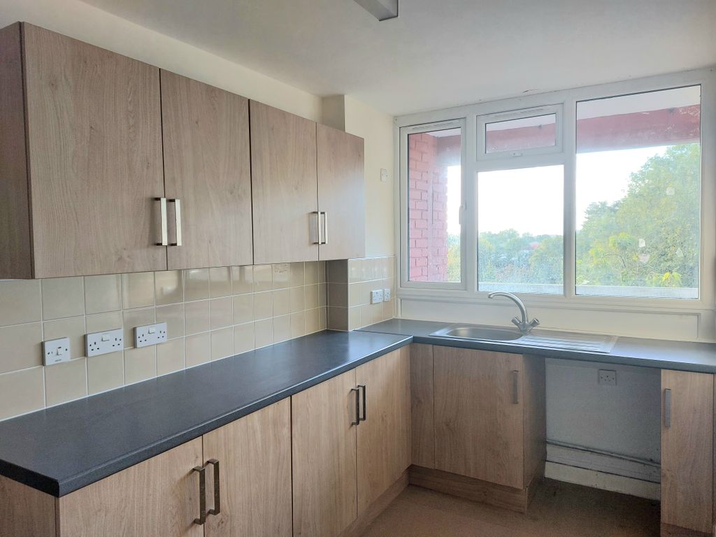 Property photo 1 of 3