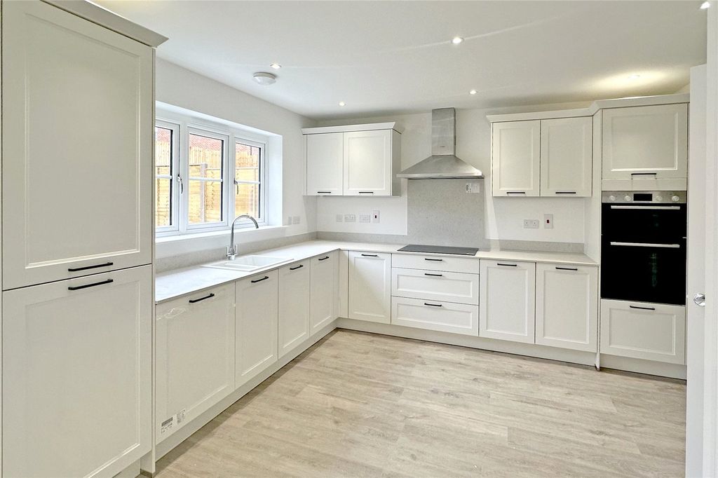 Property photo 2 of 5 Picture No. 05