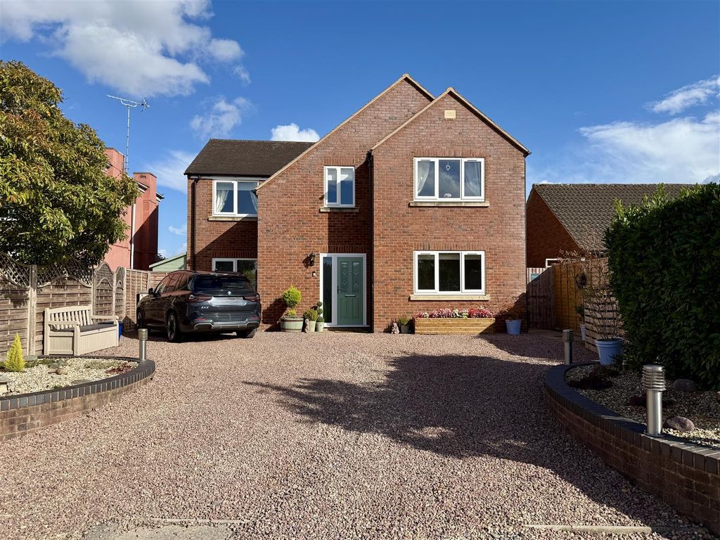 Property photo 1 of 24